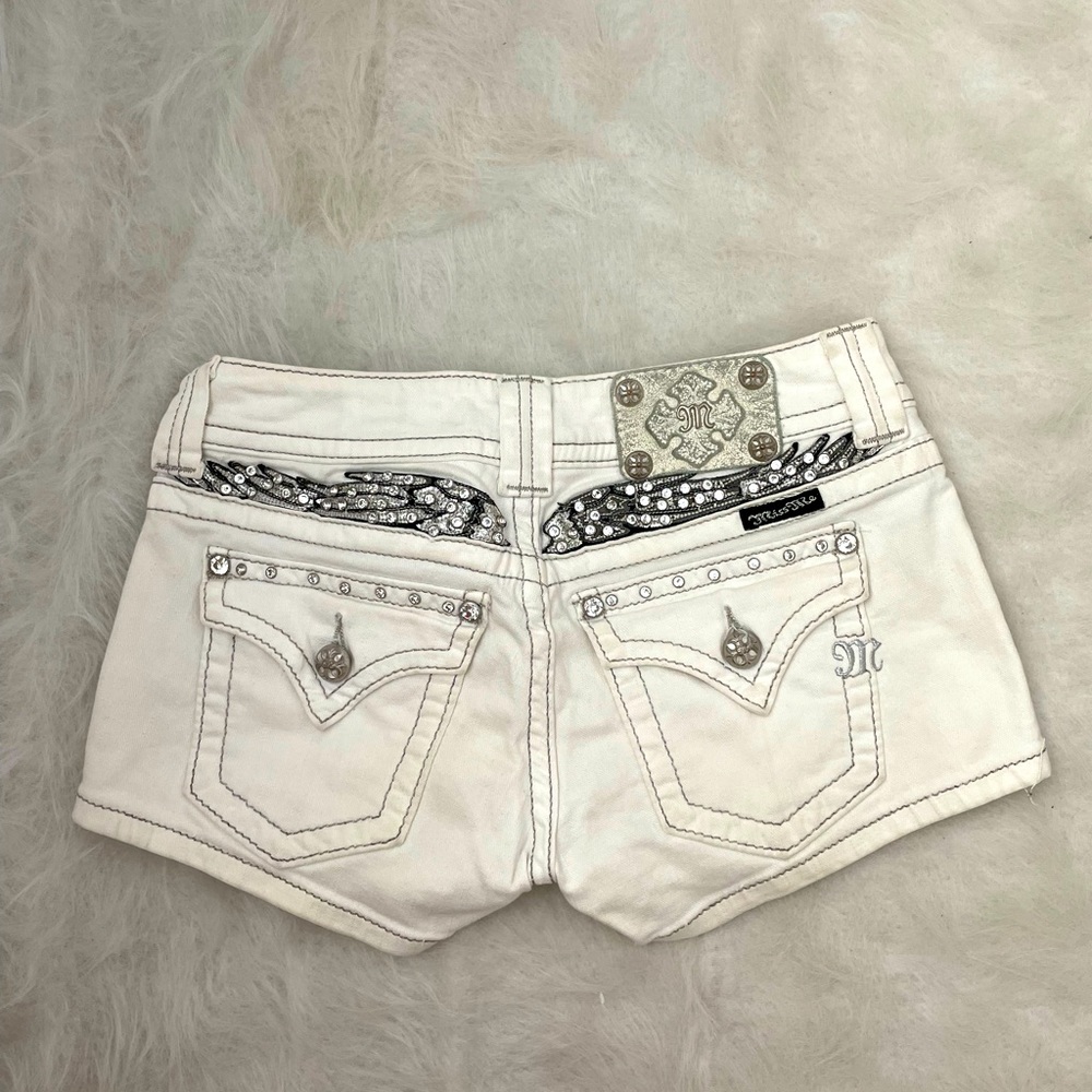 Miss Me white shorts